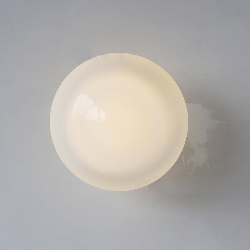 مصباح سقف تقليدي عتيق من الزجاج الكريمي المنحني المتوهج بإضاءة واحدة شبه مستوية لغرفة النوم