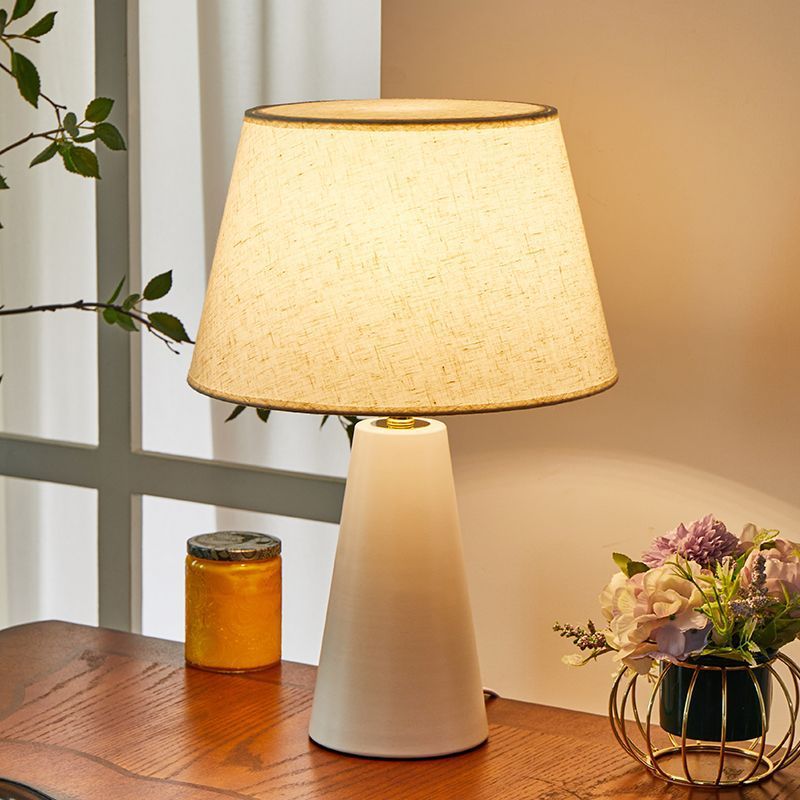 Contemporary Nordic Drum Shade Fabric Iron 1-Light Table Lamp For Bedroom