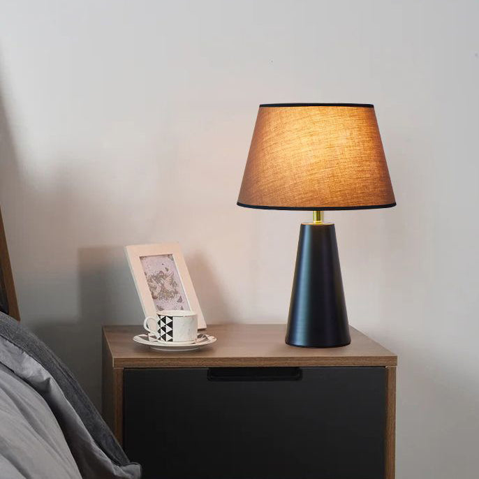 Contemporary Nordic Drum Shade Fabric Iron 1-Light Table Lamp For Bedroom