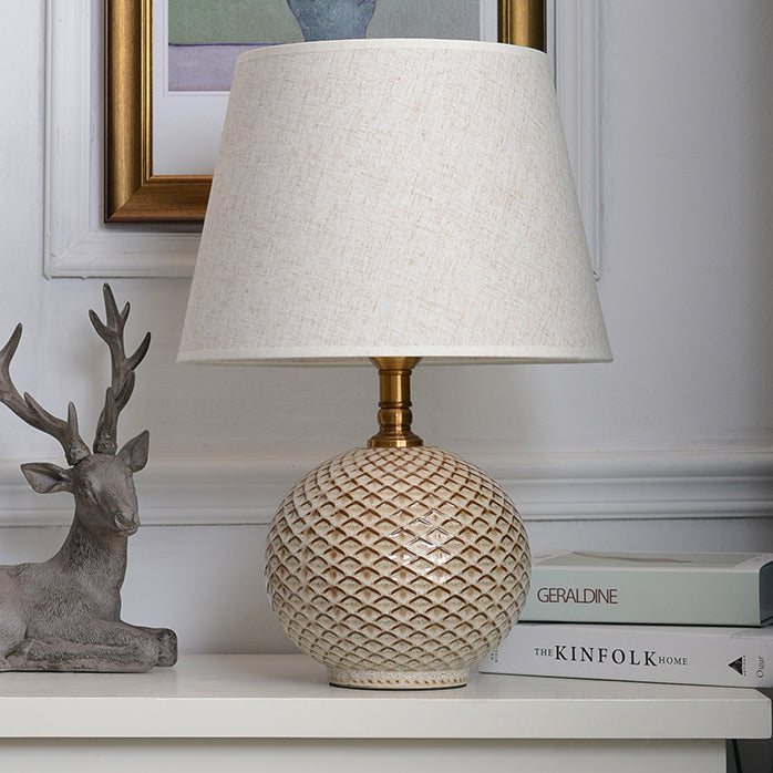 Traditional Vintage Round Base Drum Shape Ceramic Brass Fabric 1-Light Table Lamp For Living Room