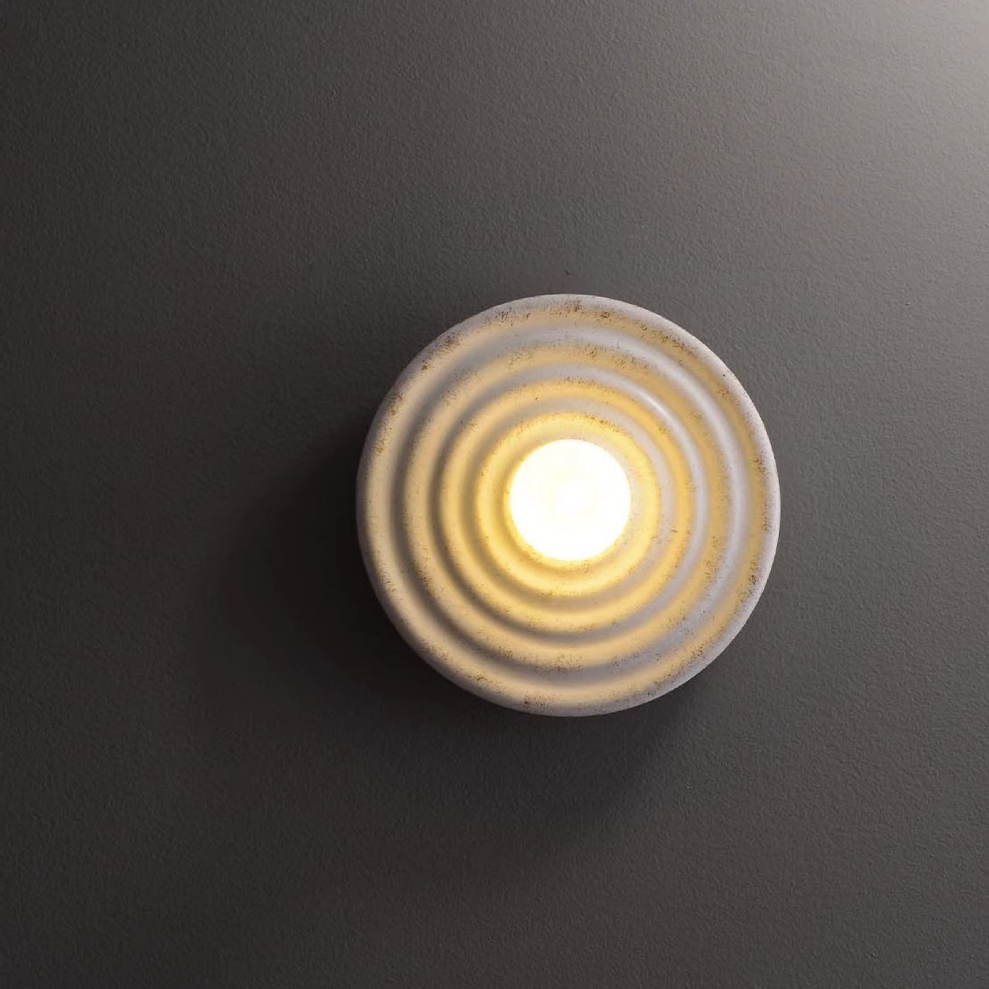 Traditional Japanese Round Ripple Resin Glass 1-Light Wall Sconce Lamp For Living Room