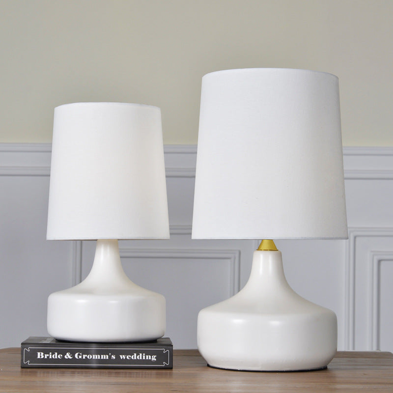Contemporary Scandinavian Cylinder Round Table Ceramic Metal Fabric 1-Light Table Lamp For Bedroom