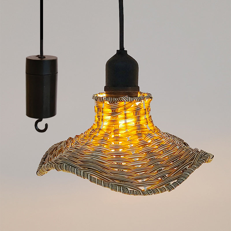 Traditional Vintage Waterproof Lotus Leaf PE Rattan 1-Light Pendant Light For Outdoor Patio