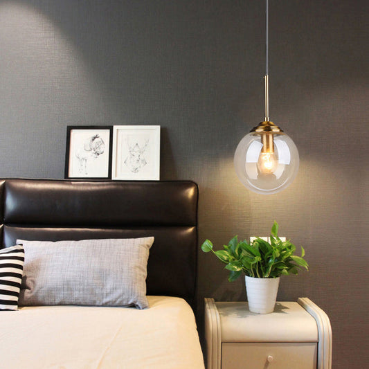 現代的なスカンジナビアの球状鉄ガラス1灯ペンダントライトアイランドライト寝室用