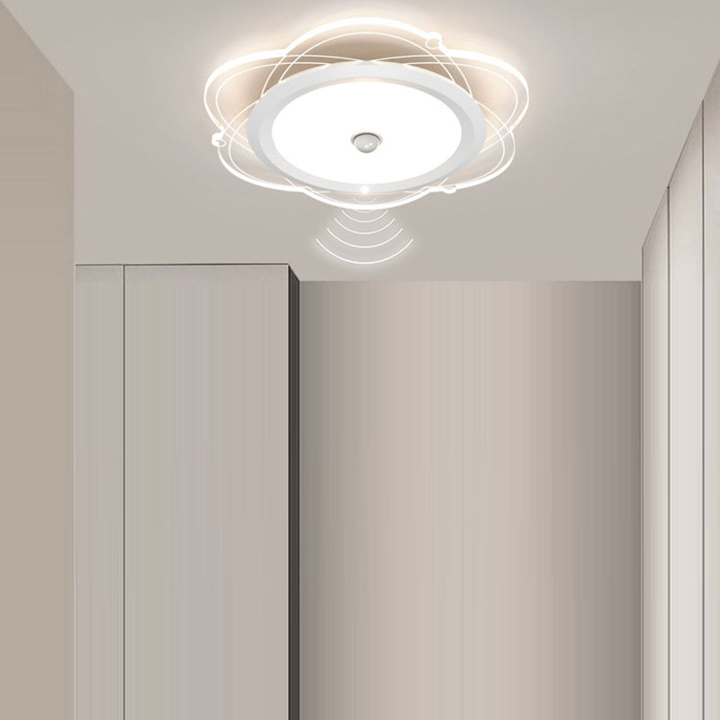 現代的なシンプルさ、アイアンアルミフラワーアクリルシェード、LEDフラッシュマウントシーリングライト、リビングルーム用