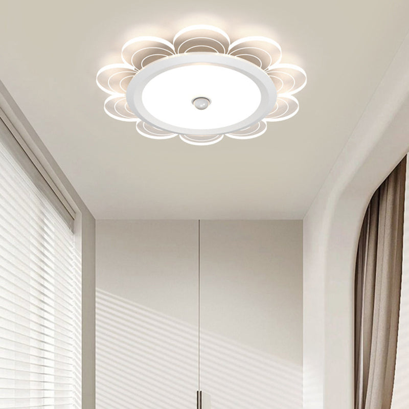 現代的なシンプルさ、アイアンアルミフラワーアクリルシェード、LEDフラッシュマウントシーリングライト、リビングルーム用