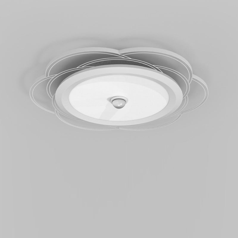 現代的なシンプルさ、アイアンアルミフラワーアクリルシェード、LEDフラッシュマウントシーリングライト、リビングルーム用