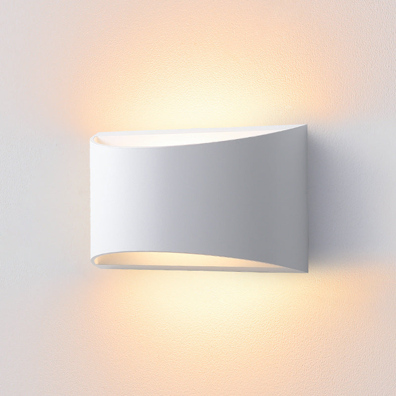 Modern Minimalist Curved Aluminum Up And Down Illuminated LED Wall Sconce Lamp For Outdoor Patio