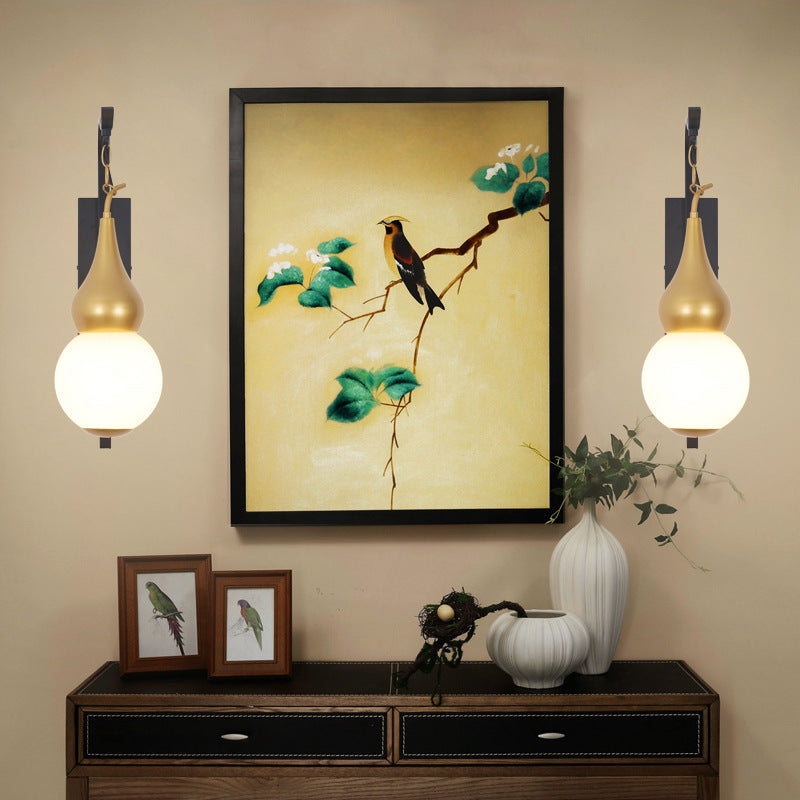 Traditional Chinese Iron Glass Gourd 1-Light Wall Sconce Lamp For Dining Room