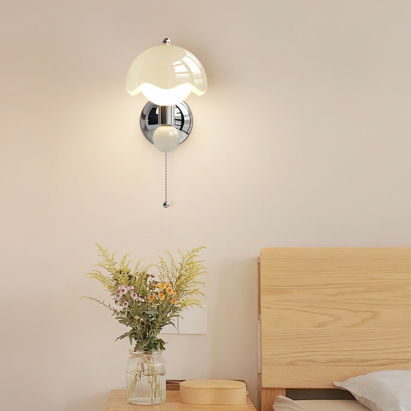 Contemporary Nordic Iron PE Round Ball LED Wall Sconce Lamp For Dining Room