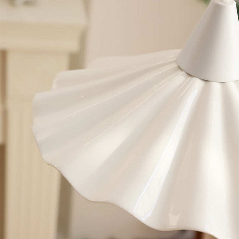 Traditional Vintage Ceramic Lotus Leaf Shade 1-Light Pendant Light For Living Room