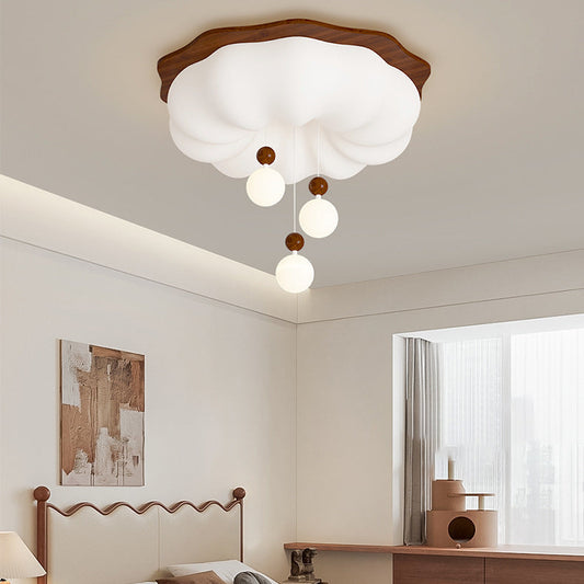 現代的なスカンジナビア風無垢材PEクラウドシェードLEDフラッシュマウントシーリングライト寝室用