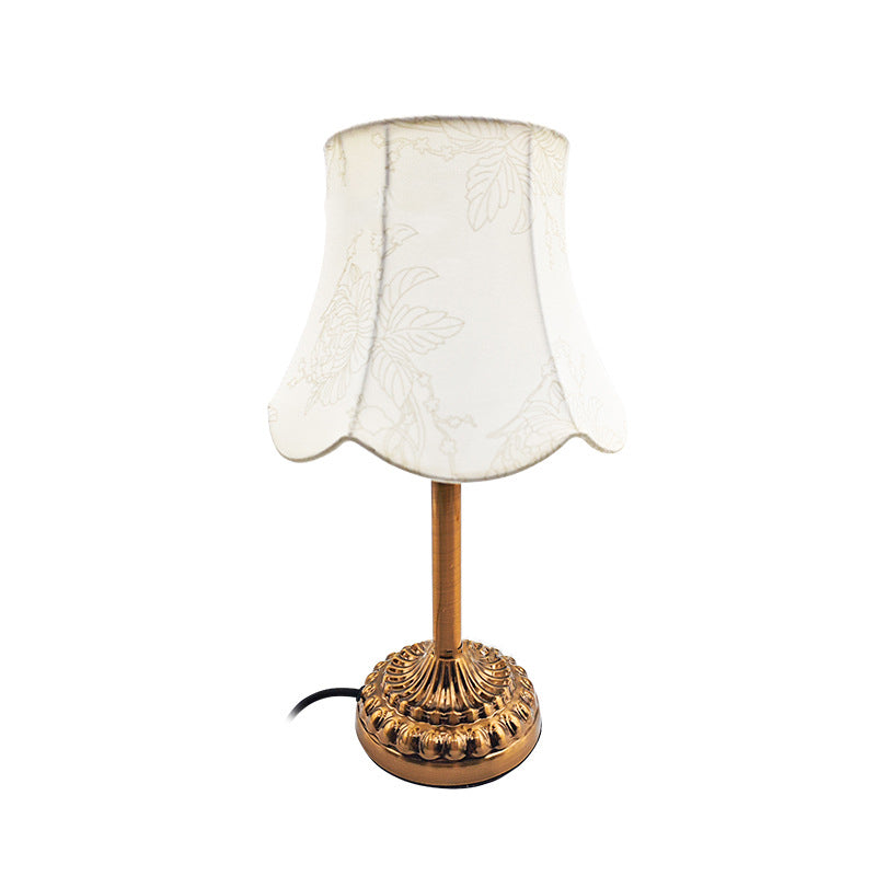 Traditional Vintage Fabric Hardware Round 1-Light Table Lamp For Bedroom