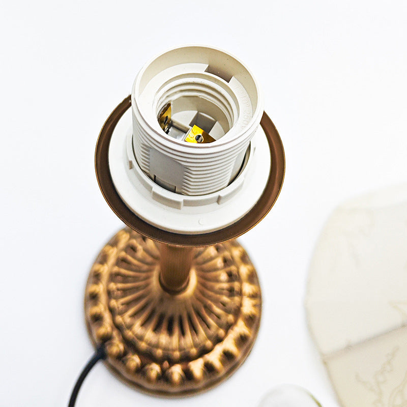 Traditional Vintage Fabric Hardware Round 1-Light Table Lamp For Bedroom