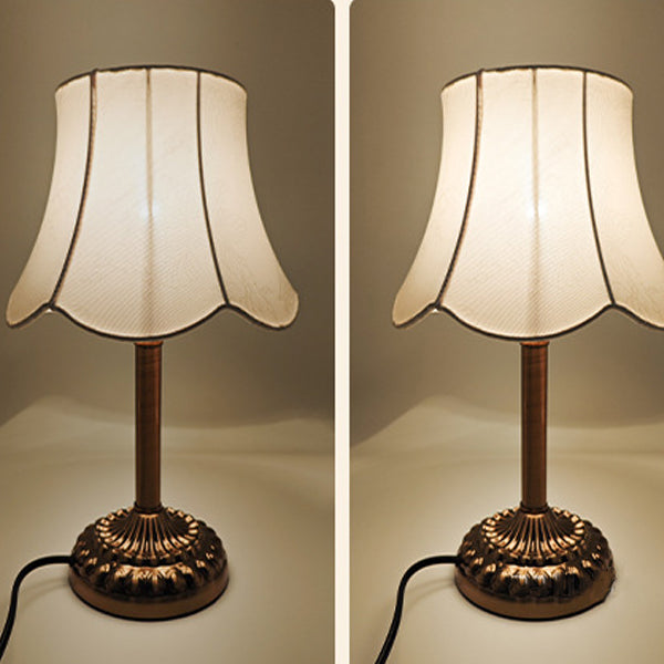 Traditional Vintage Fabric Hardware Round 1-Light Table Lamp For Bedroom
