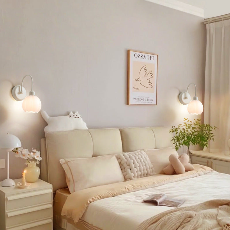 伝統的なフランスの鉄製フラワーガラス1灯壁取り付け用燭台ランプ(リビングルーム用)