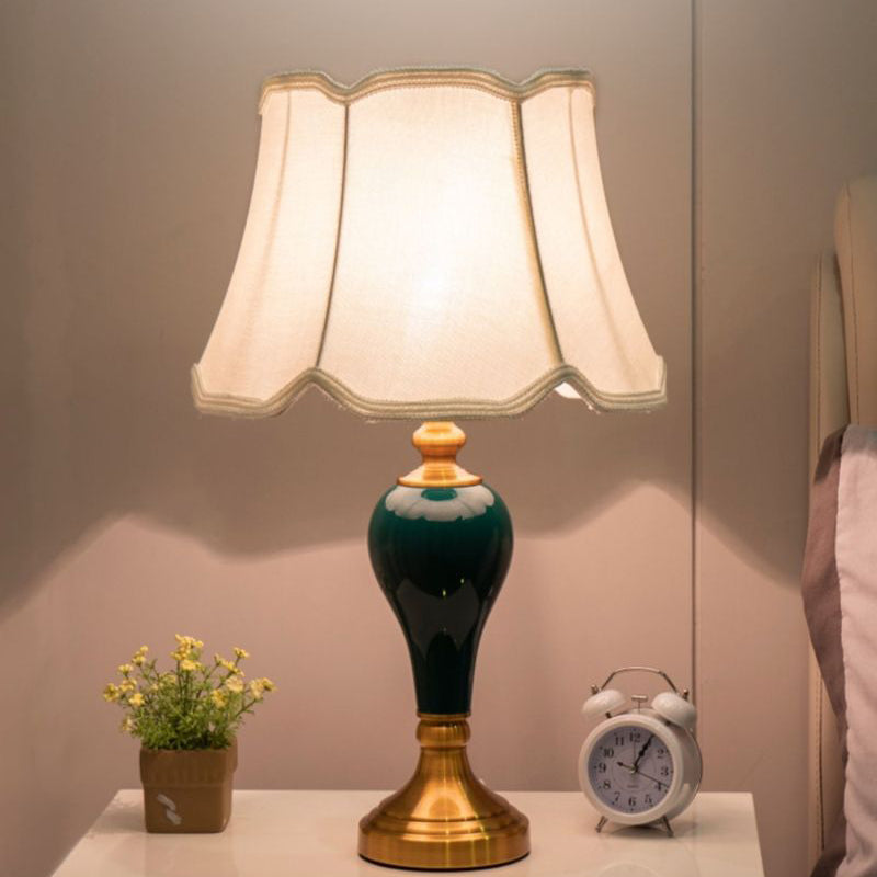 Traditional Chinese Fabric Round Shade Ceramic Vase Base 1-Light Table Lamp For Bedroom