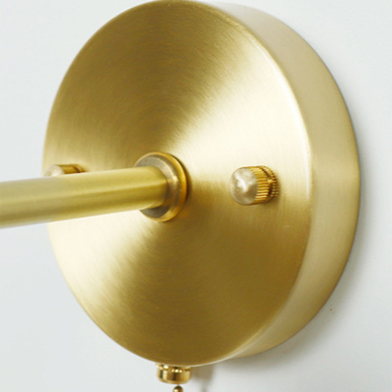 مصباح حائطي فرنسي تقليدي عتيق من النحاس الأصفر على شكل زهرة زجاجية مزود بضوء واحد لغرفة الطعام