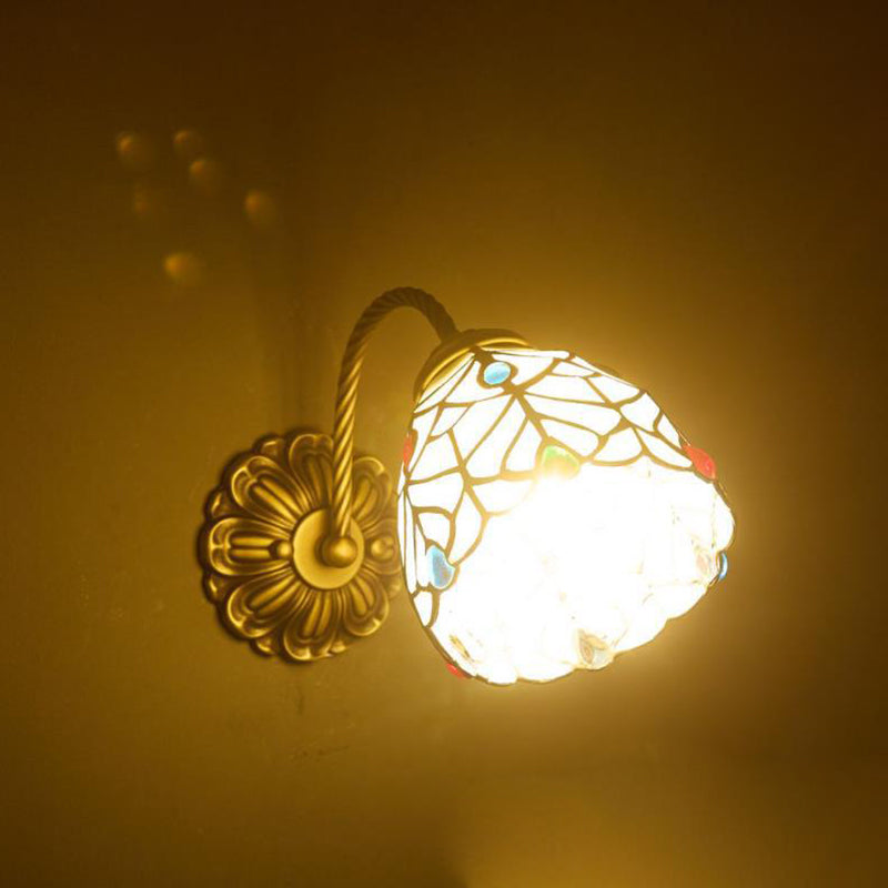 Traditional Tiffany Floral Pattern Stained Glass Round Shade 1-Light Wall Sconce Lamp For Dining Room