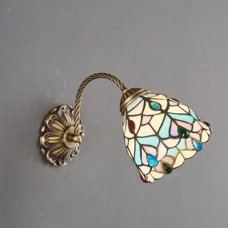 Traditional Tiffany Floral Pattern Stained Glass Round Shade 1-Light Wall Sconce Lamp For Dining Room