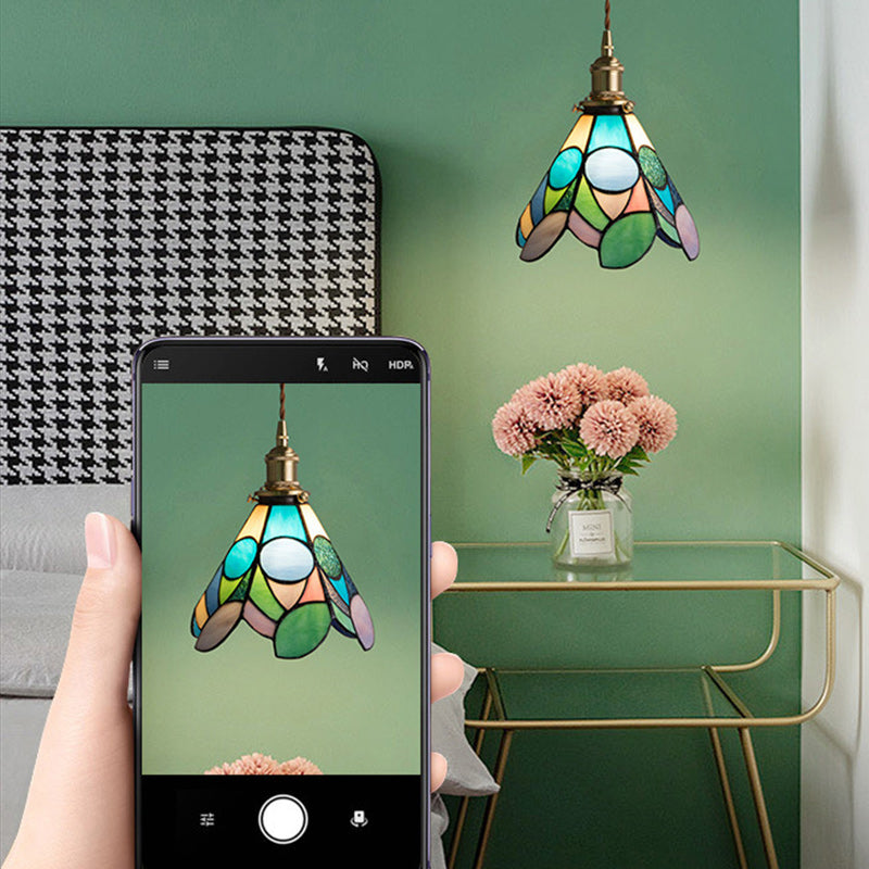 Traditional Tiffany Floral Pattern Stained Glass Conical Shade Brass 1-Light Pendant Light For Living Room
