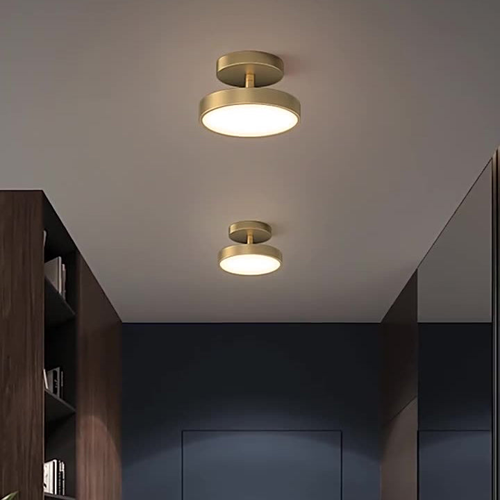 مصباح سقف LED شبه مسطح من النحاس والأكريليك بتصميم قبة دائرية عصري بسيط للممر