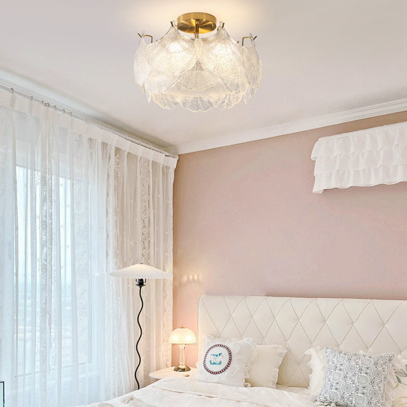 مصباح سقف دائري تقليدي فرنسي كريمي على شكل ورقة شجر القيقب مصنوع من الزجاج 5/8 ضوء شبه مسطح لغرفة النوم