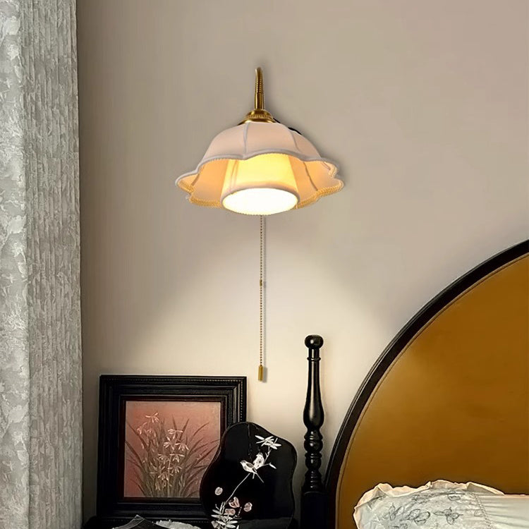Traditional French Floral Round Wood Alloy Fabric 1-Light Wall Sconce Lamp For Bedroom