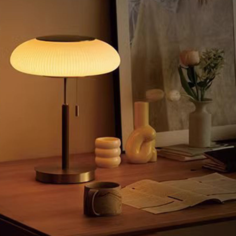 Traditional Luxury Round Metal Glass LED Table Lamp For Bedroom