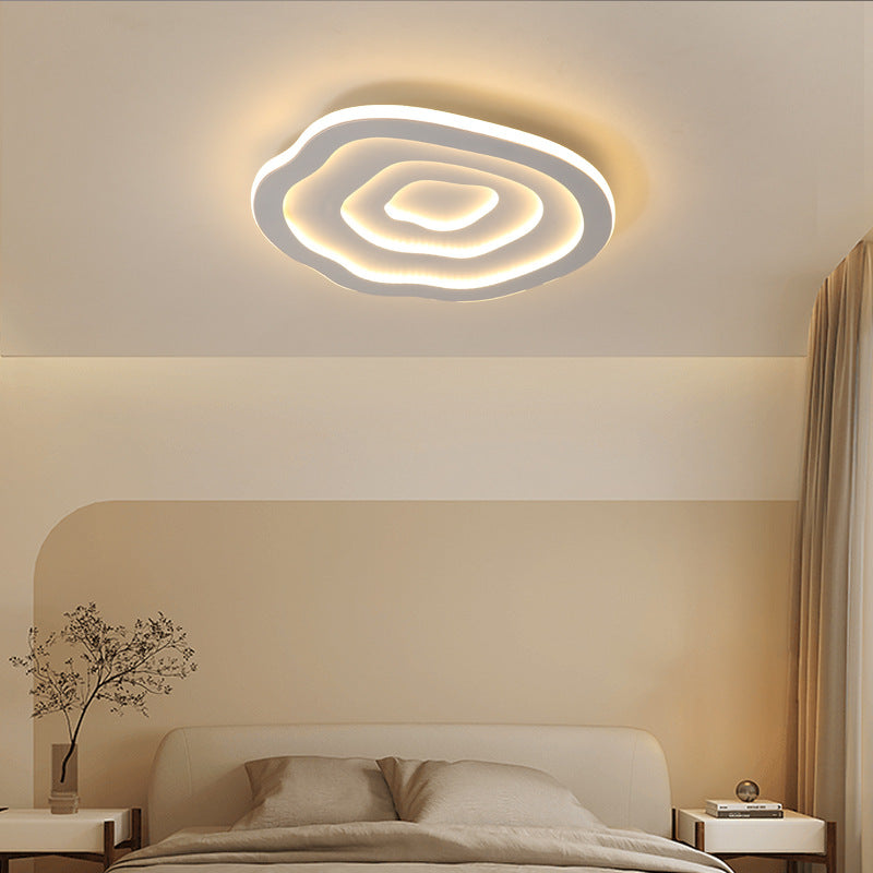مصباح سقف LED مثلث الشكل من الألومنيوم بتصميم عصري بسيط لغرفة النوم