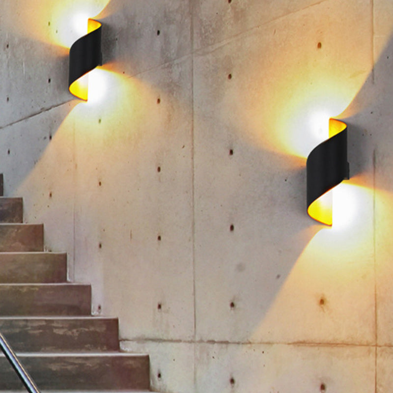 Modern Minimalist Curved PC Aluminum LED Wall Sconce Lamp For Outdoor