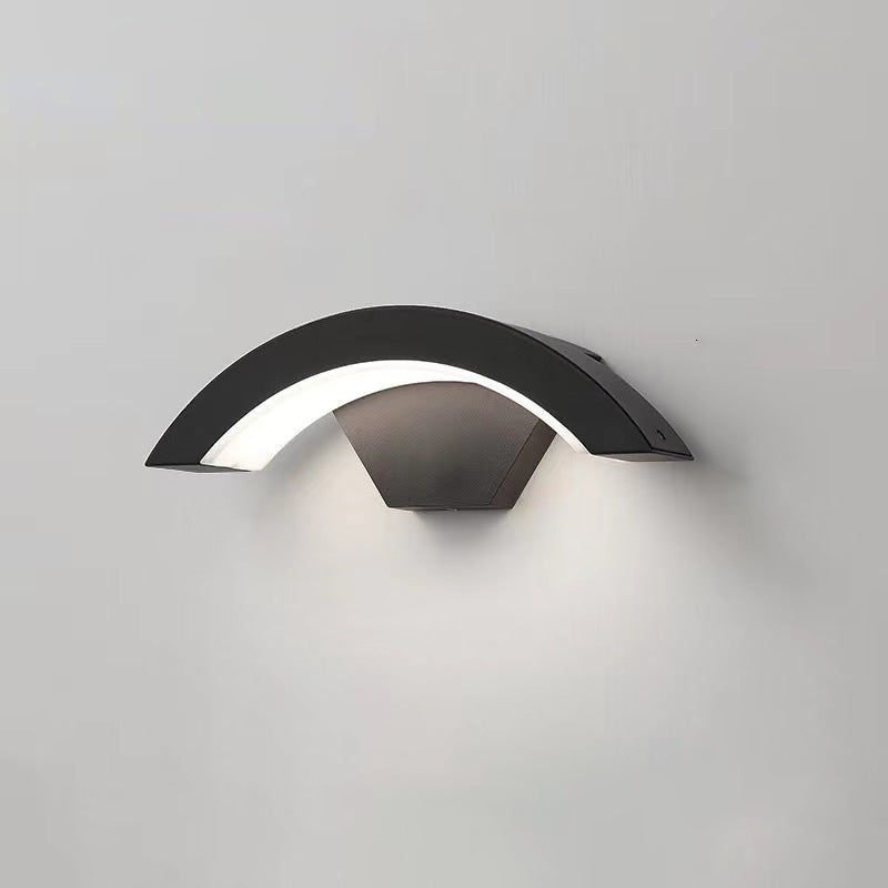 Modern Minimalist Curved Bent Aluminum LED Wall Sconce Lamp For Outdoor Patio