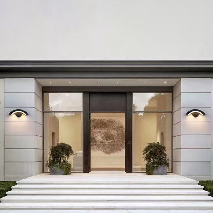 Modern Minimalist Curved Bent Aluminum LED Wall Sconce Lamp For Outdoor Patio
