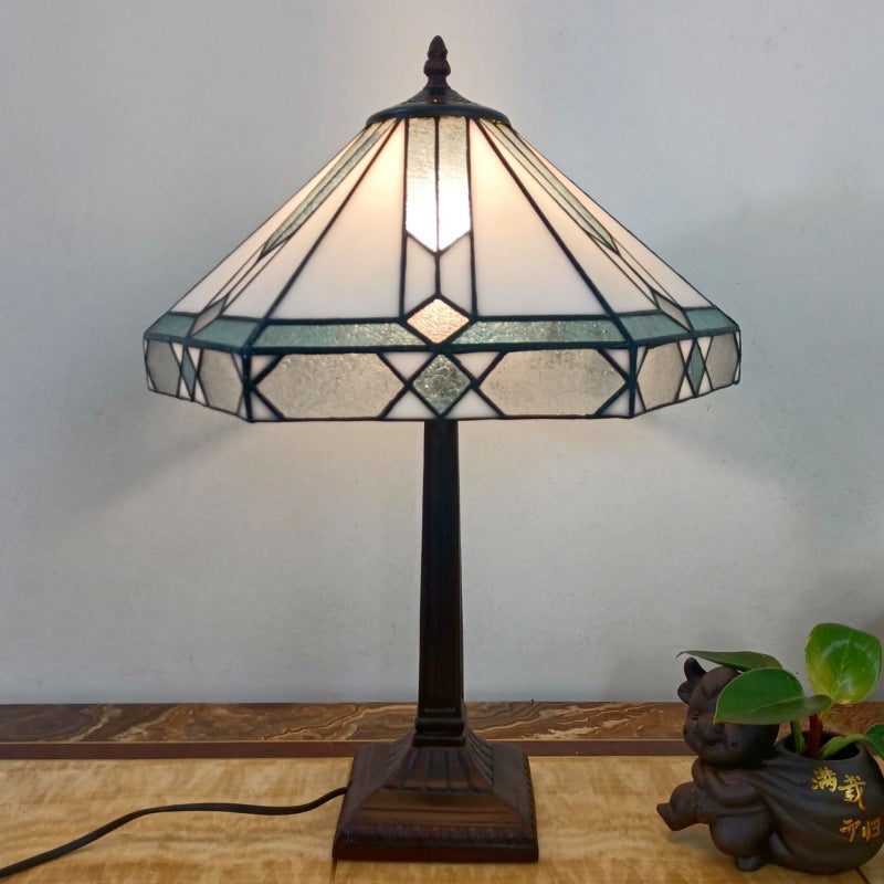 Traditional Vintage Tapered Round Square Glass Resin 1-Light Table Lamp For Living Room