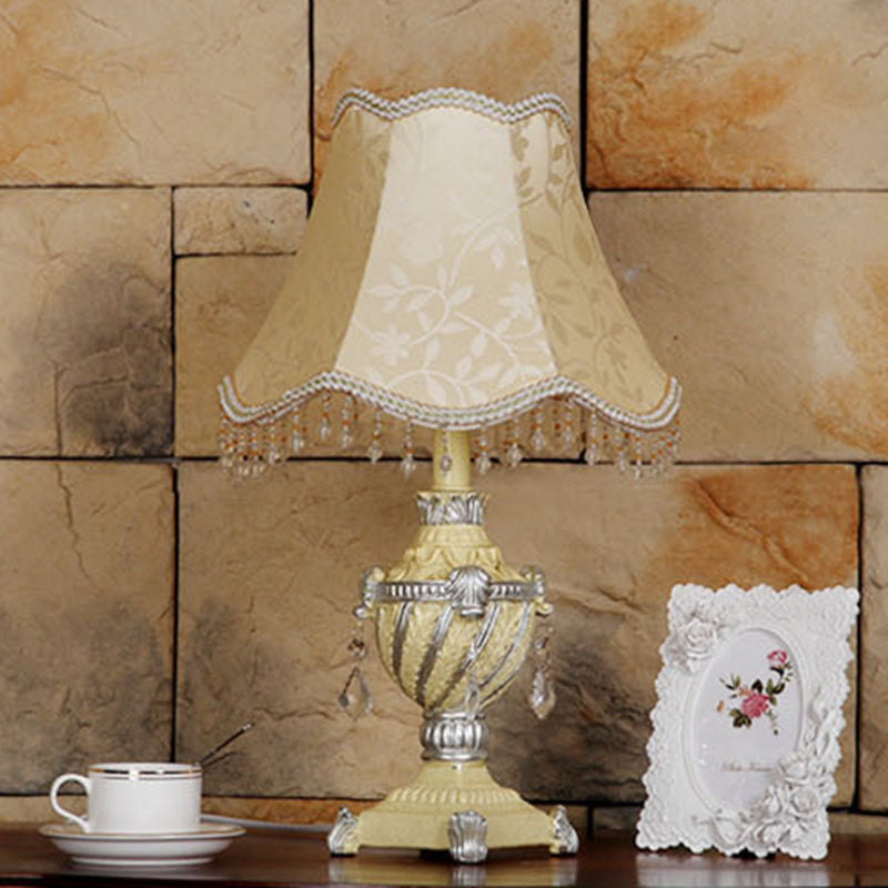 Traditional Vintage Pendant Cone Round Square Fabric Resin 1-Light Table Lamp For Living Room