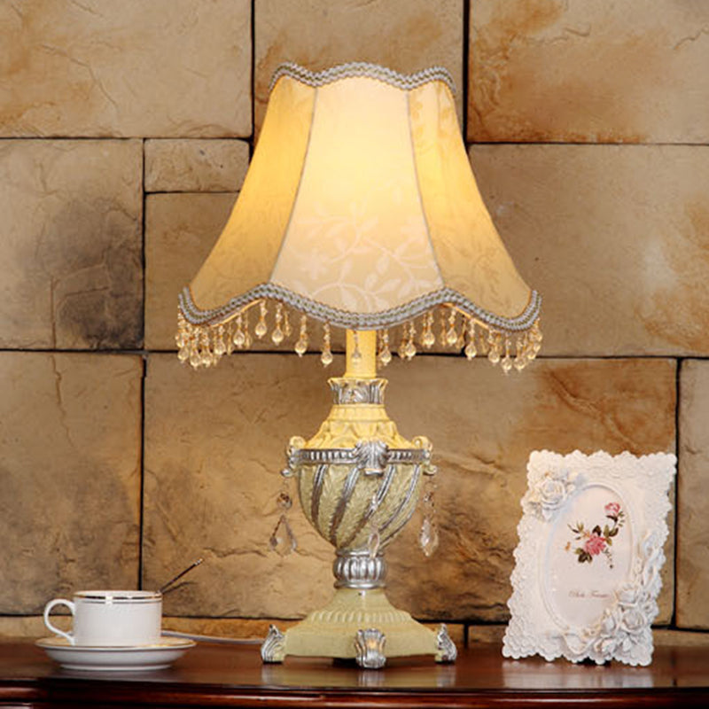 Traditional Vintage Pendant Cone Round Square Fabric Resin 1-Light Table Lamp For Living Room
