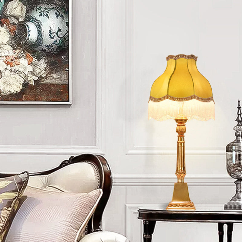 Traditional Vintage Tassel Round Square Fabric Brass 1-Light Table Lamp For Living Room