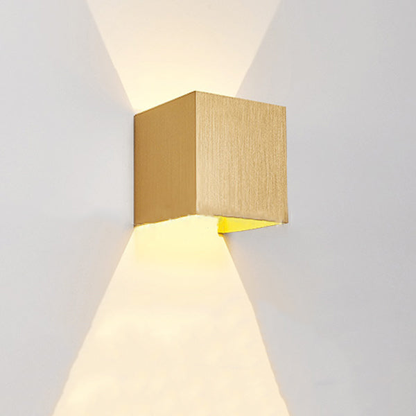 مصباح حائط LED من الألومنيوم بتصميم مستطيل بسيط وعصري لغرفة المعيشة