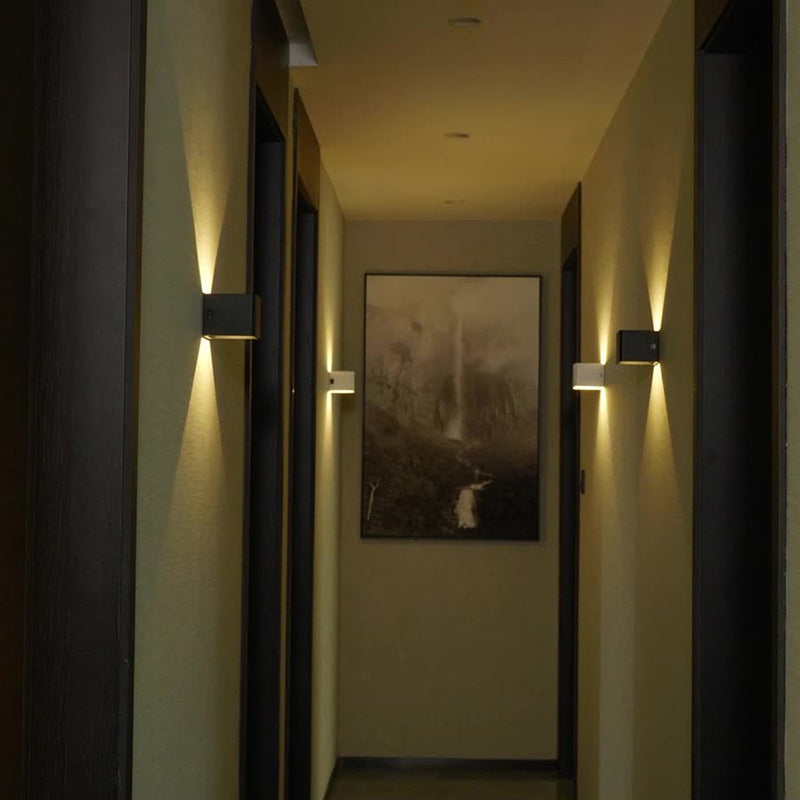 Moderne minimalistische quadratische Acryl-LED-Wandleuchte für das Wohnzimmer