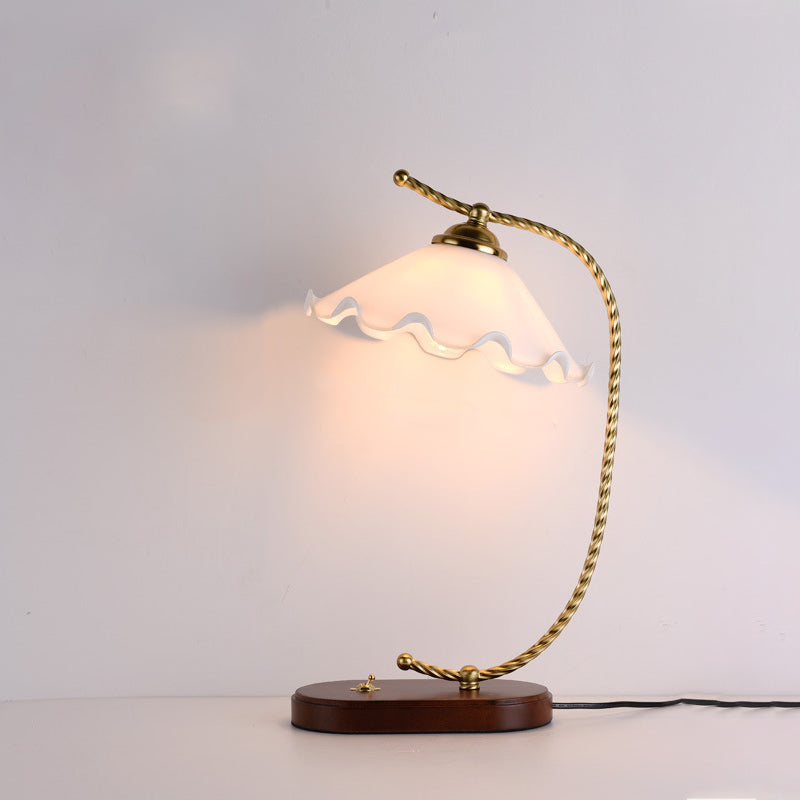 Traditional Vintage Floral Oval Curved Glass Walnut Iron 1-Light Table Lamp For Living Room