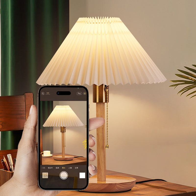 Traditional Vintage Scalloped Pleated Round PVC Solid Wood 1-Light Table Lamp For Living Room