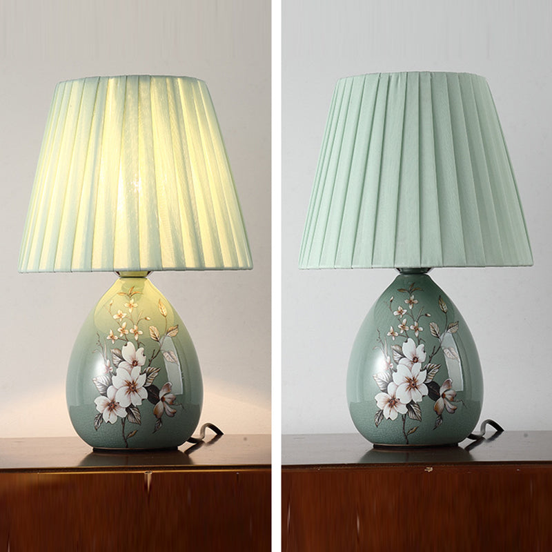 Traditional Chinese Flower Pattern Round Fan Fabric Ceramic 1-Light Table Lamp For Living Room