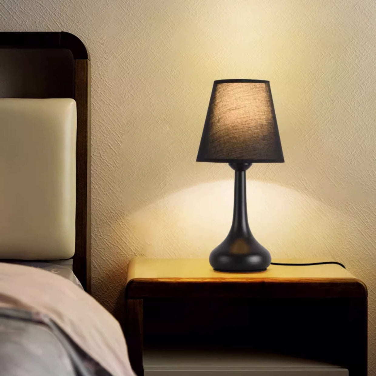 Contemporary Creative Round Teardrop Shape Scalloped Fabric Iron 1-Light Table Lamp For Living Room