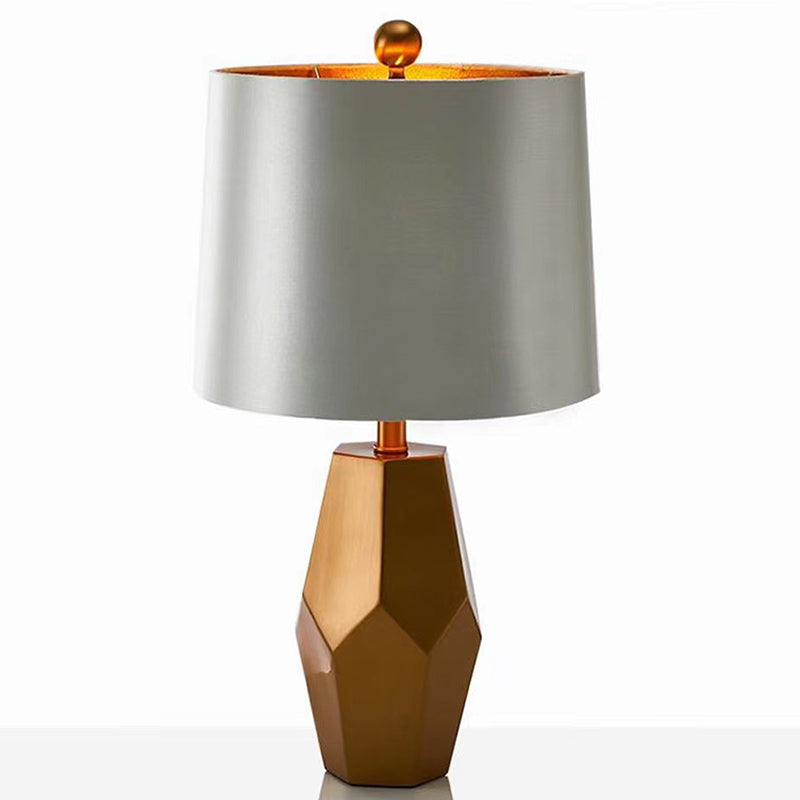 Modern Luxury Diamond Round Scalloped Linen Metal 1-Light Table Lamp For Living Room