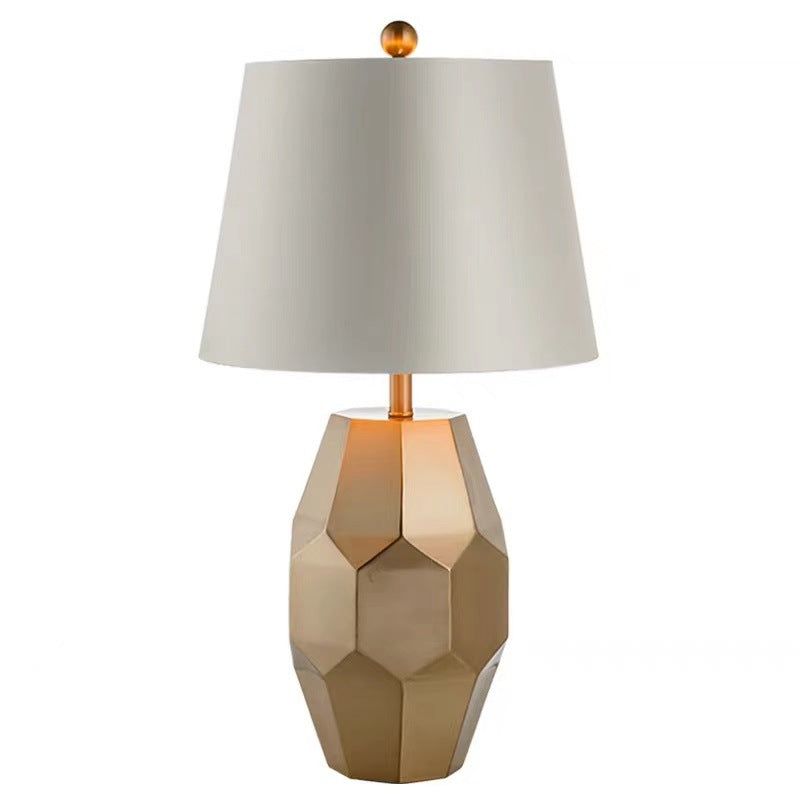 Modern Luxury Diamond Round Scalloped Linen Metal 1-Light Table Lamp For Living Room