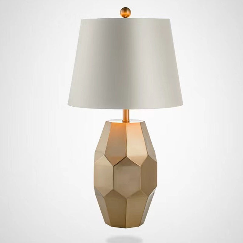 Modern Luxury Diamond Round Scalloped Linen Metal 1-Light Table Lamp For Living Room