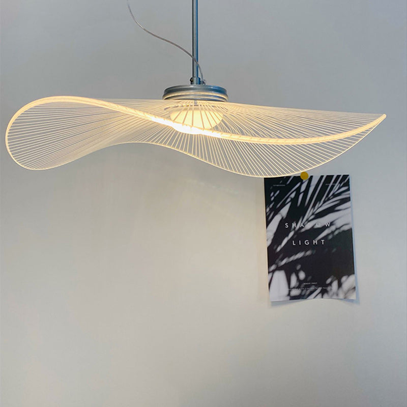 現代的な北欧風アルミアクリルハット 蓮の葉 LEDペンダントライト 寝室用