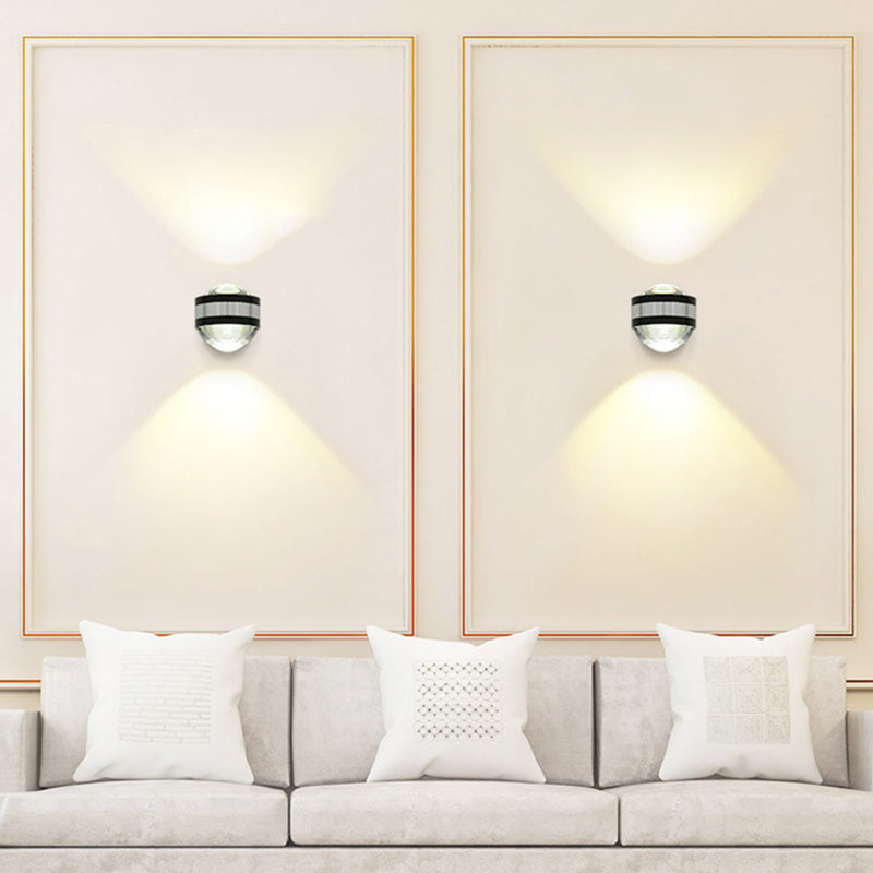 مصباح حائط LED بتصميم كرة بلورية من الألومنيوم بتصميم بسيط وعصري للممر