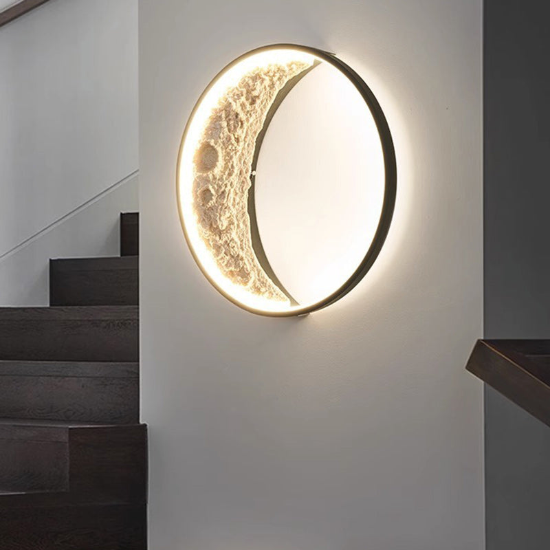 مصباح حائط LED بتصميم دائري على شكل قمر من الراتنج بتصميم آرت ديكو عصري للممر