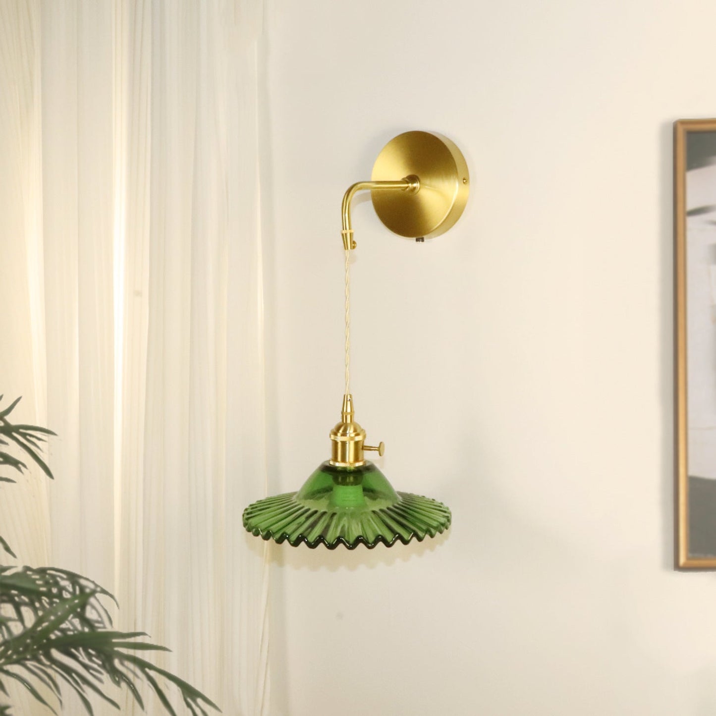 Contemporary Retro Rechargeable Brass Glass Scalloped Skirt 1-Light Wall Sconce Lamp For Bedside